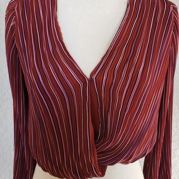 Aster the label crop top blouse - Picture 7 of 7